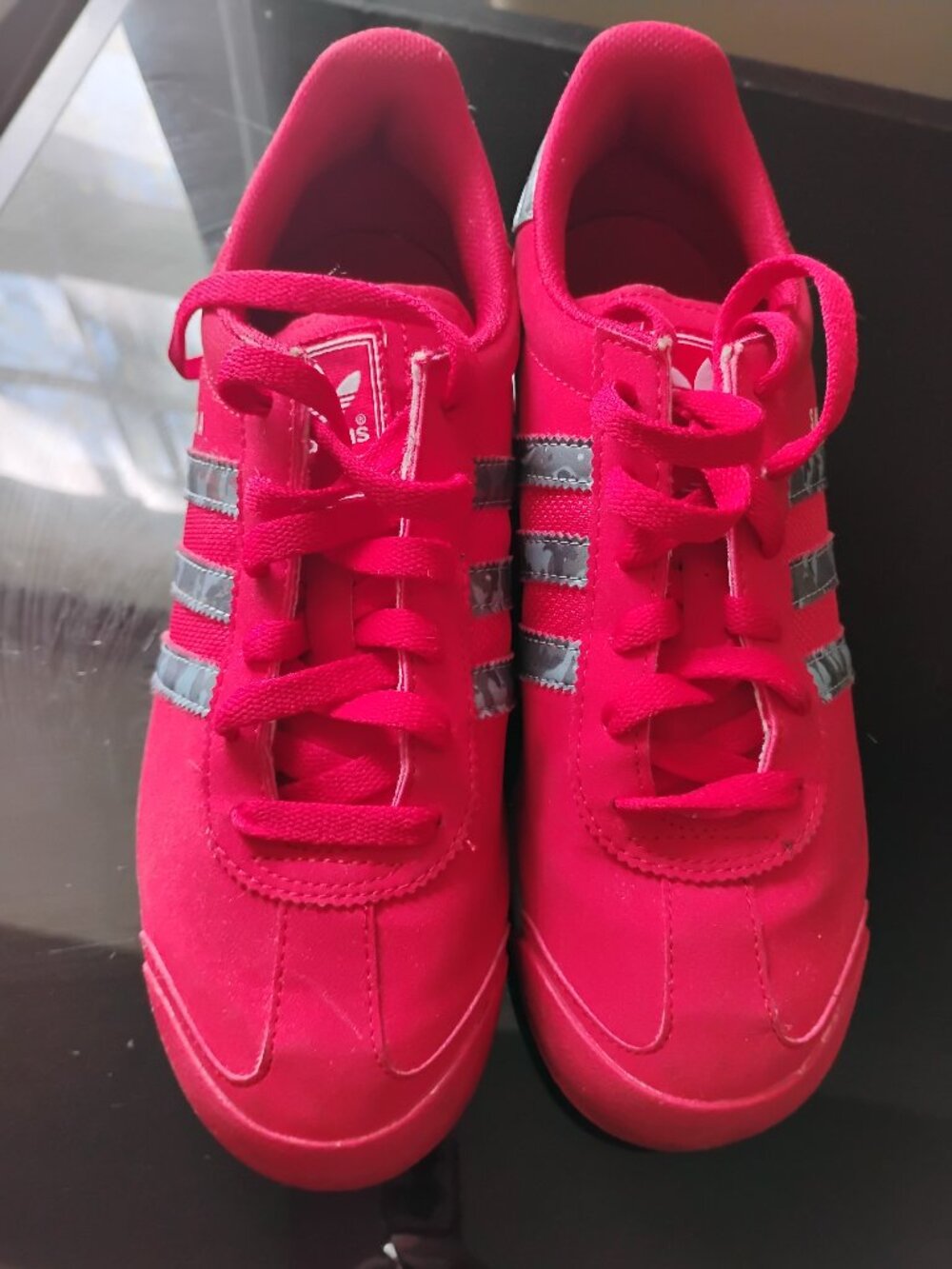 Adidas Swift Run J Children's Size 6 or size 8 women/s  red and gray sneakers